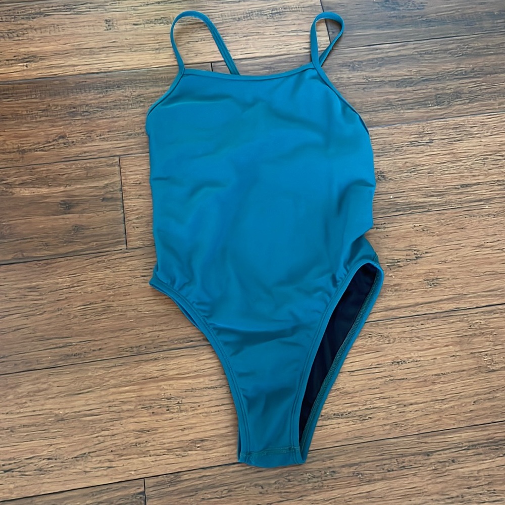 COPY - JOLYN “Perry” Onesie suit